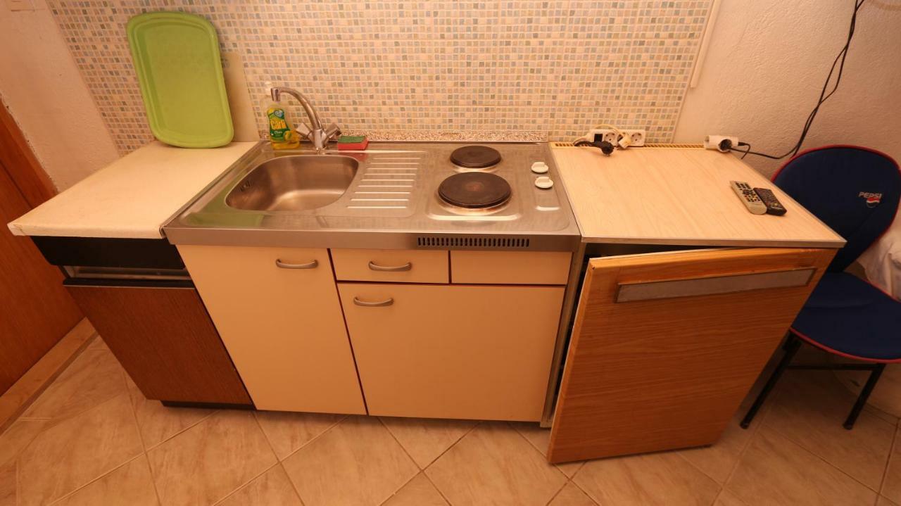 Dinka Guesthouse Makarska Exterior foto