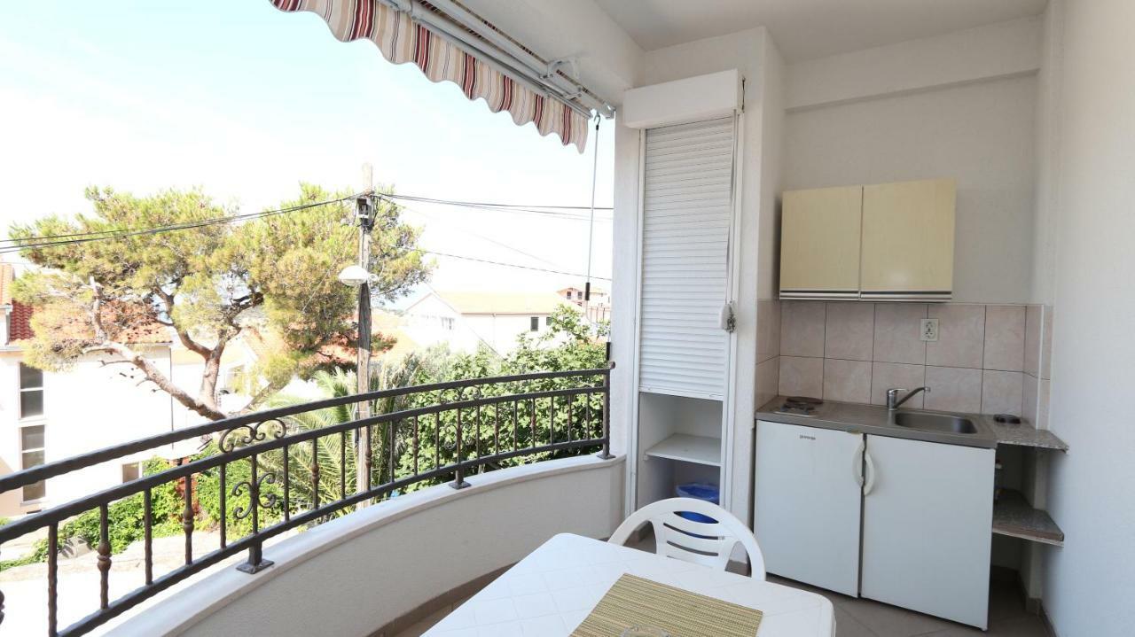 Dinka Guesthouse Makarska Exterior foto