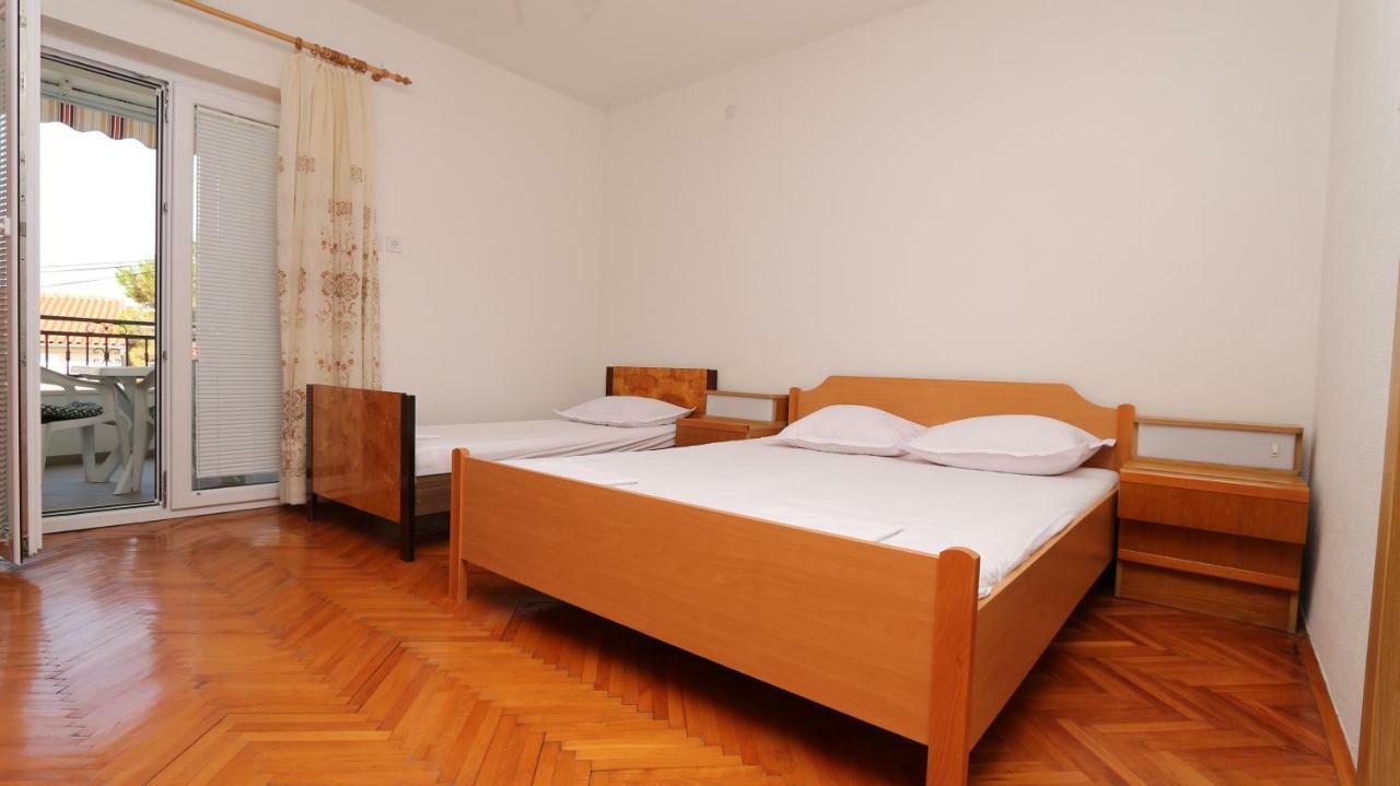 Dinka Guesthouse Makarska Exterior foto